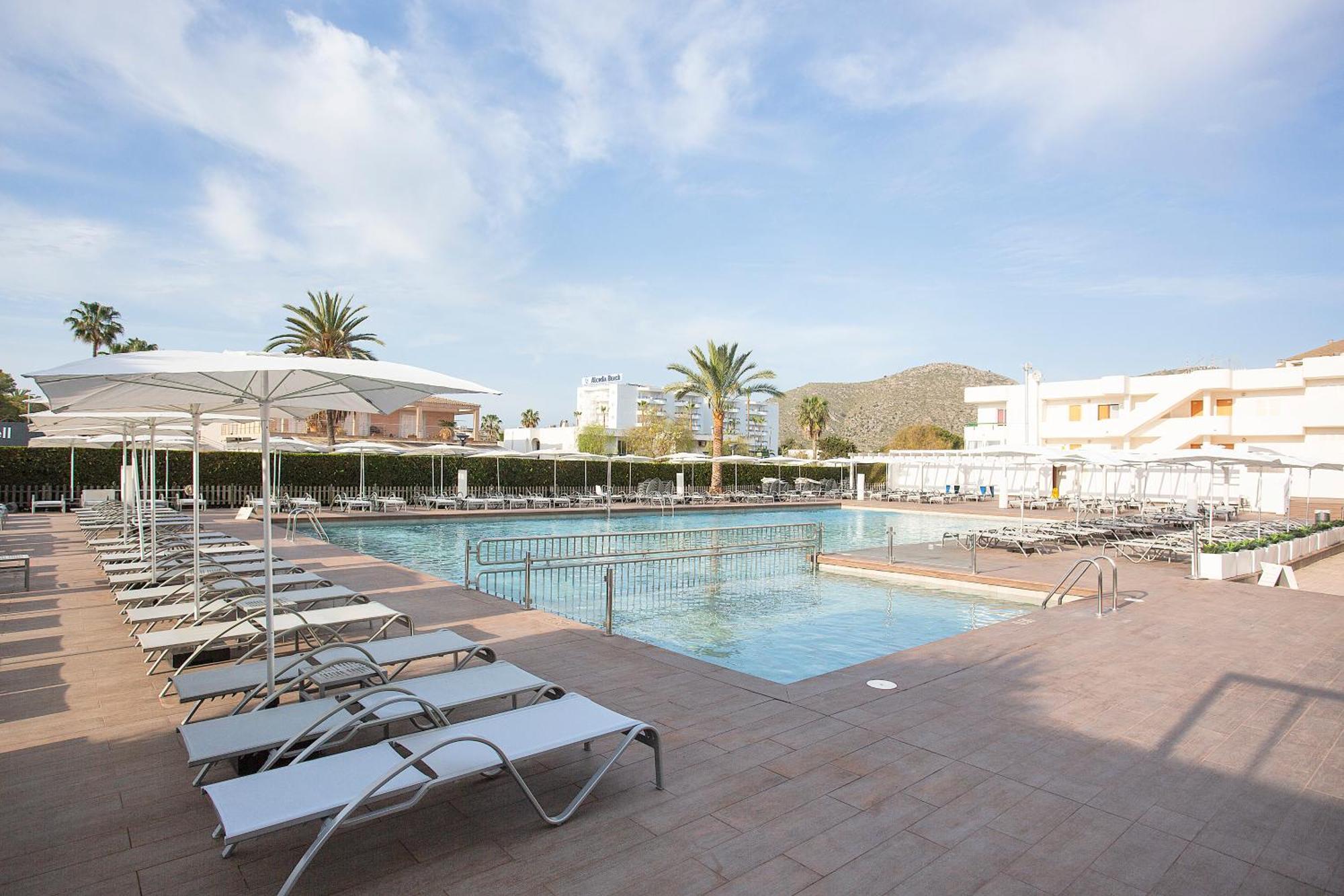 Bq Delfin Azul Hotel